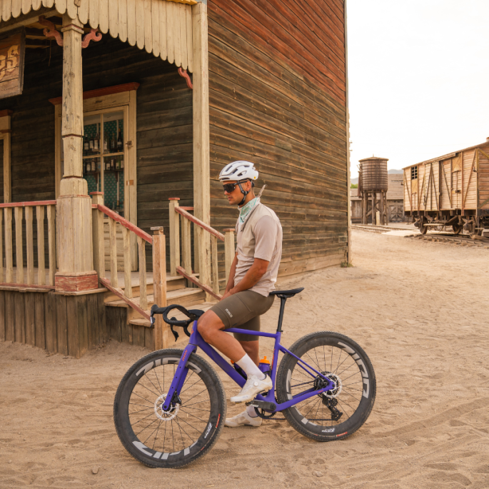 Megamo West 02 – Gravel carbone