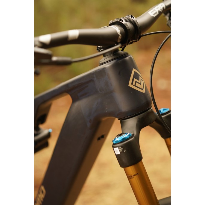 Megamo Flame CRB 10  2026