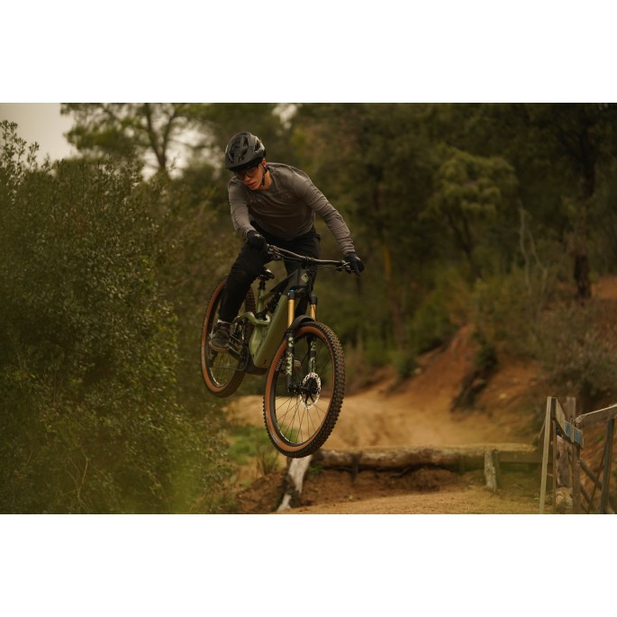 Megamo Flame CRB 03  2026