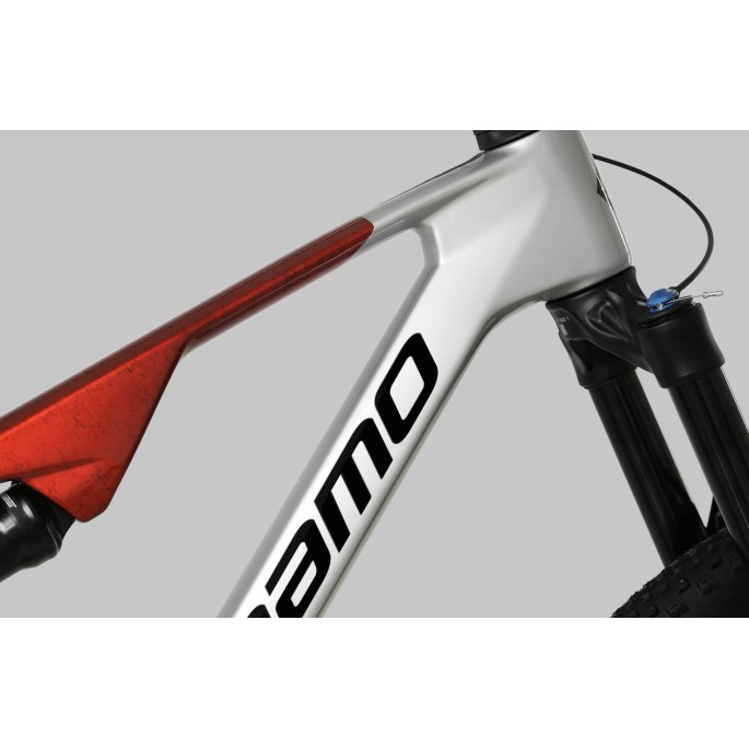 VTT Megamo Track 08 2026 - Velonline