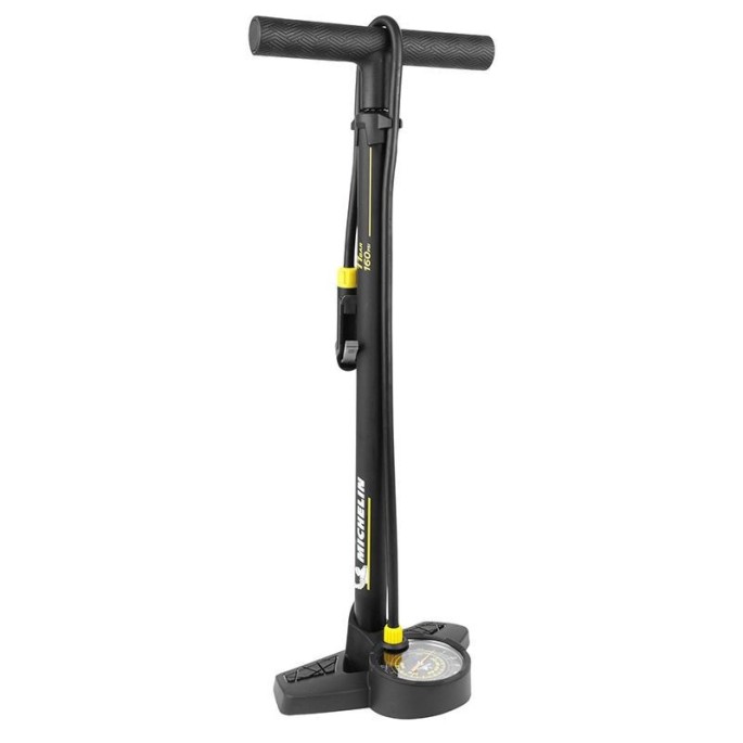 Pompe Michelin + manomètre