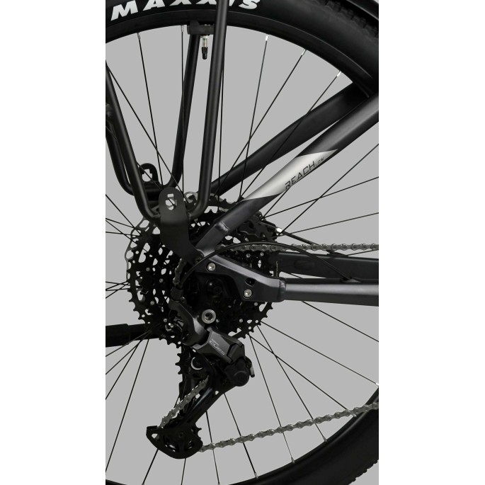 Megamo Reach low 05 Equipé