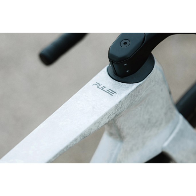 Megamo Pulse 15 2027 - Vélo Route Carbone Shimano 105 Di2 | Velonline