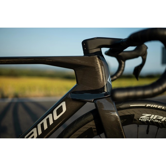 Megamo Pulse 01 SLR 2027 - Carbone Dura-Ace Di2